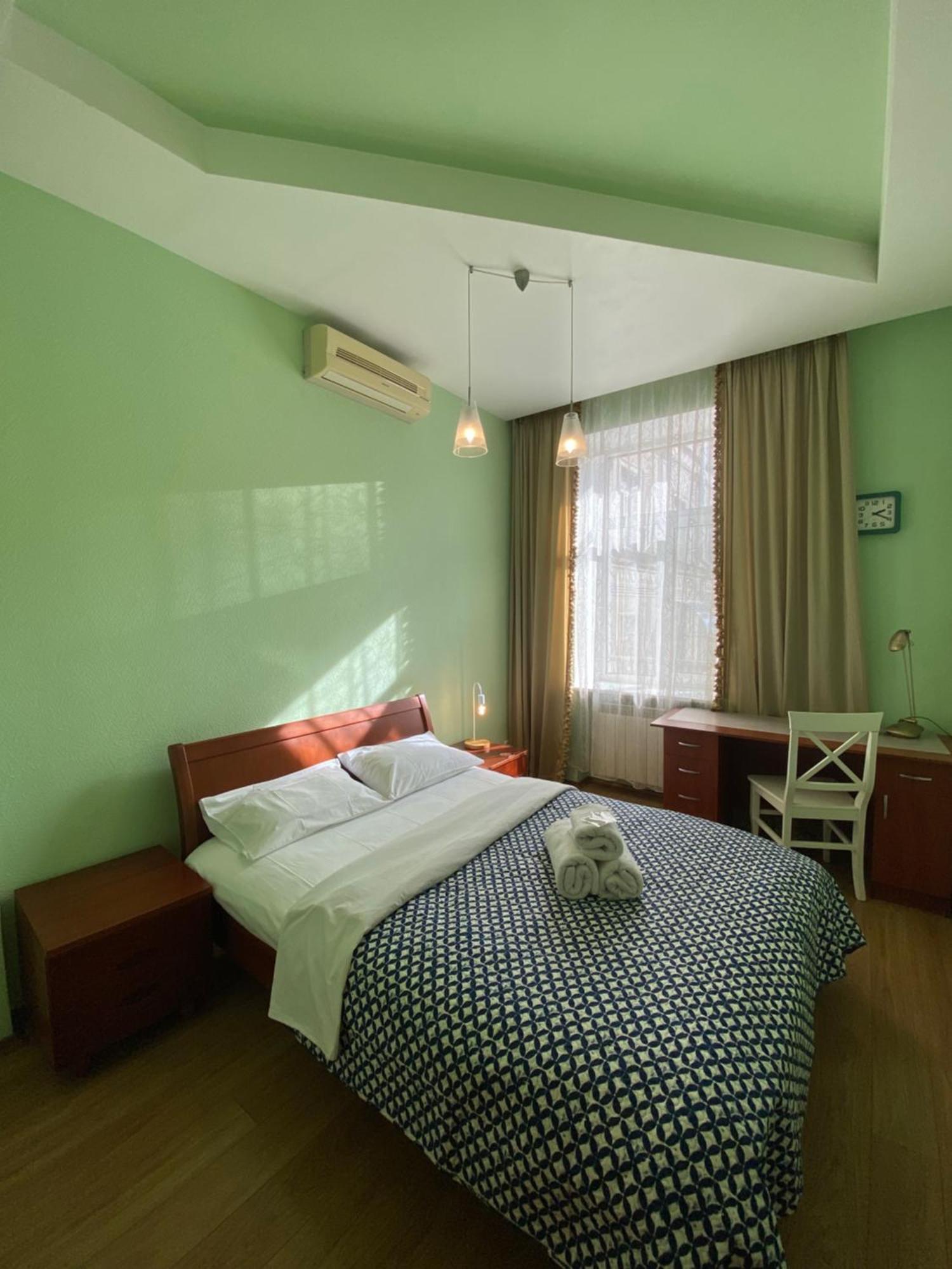 Inn Home Apartments In Kiev Center Luaran gambar